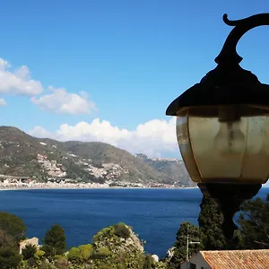 Taonasi Mazzarò , Taormina Italia
