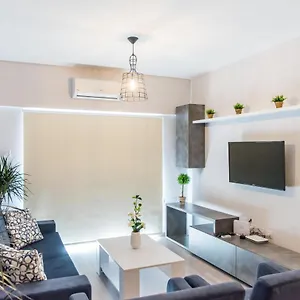 Paradise Promenade Apartment, 2min Distance From Marina Apartament Larnaca